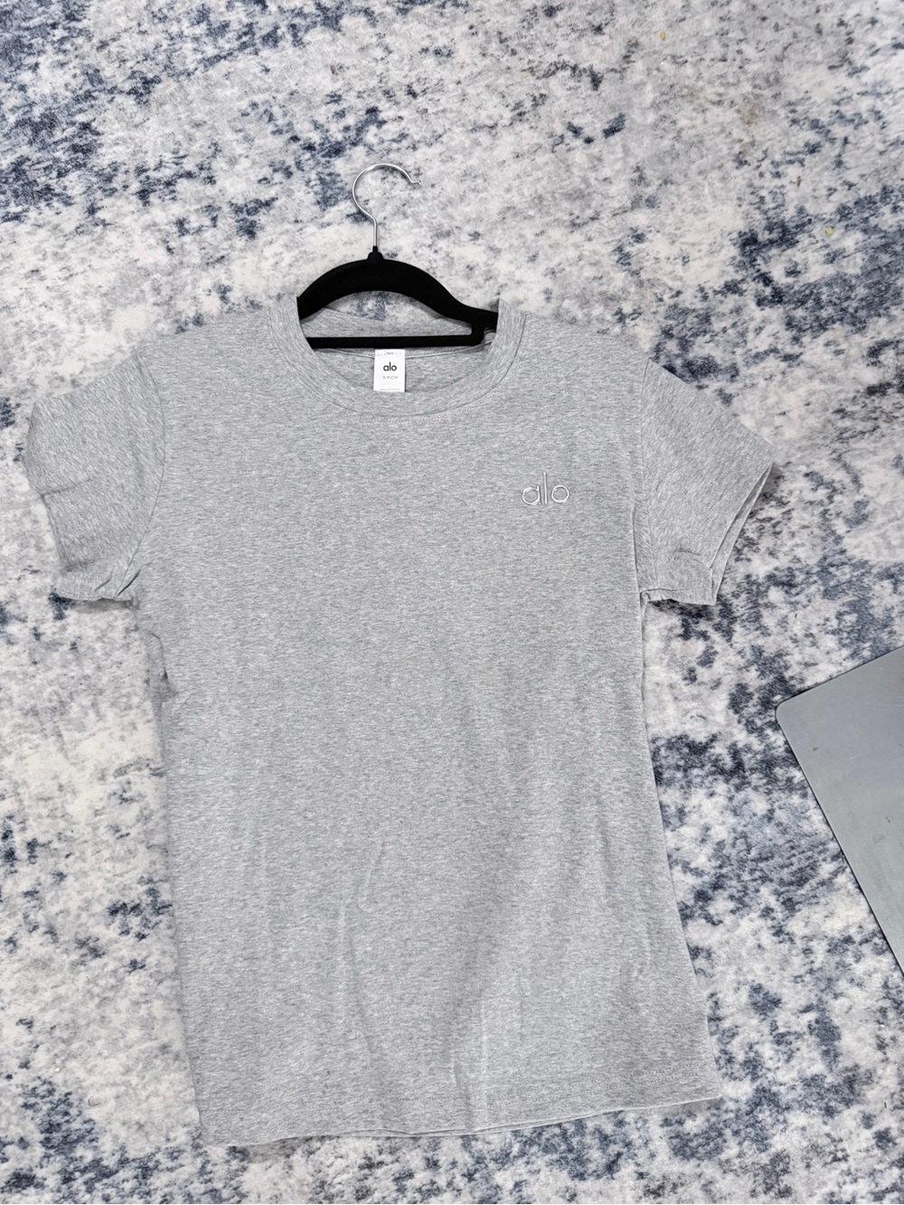 ALO Yoga Light Gray Crew Neck Logo Tee